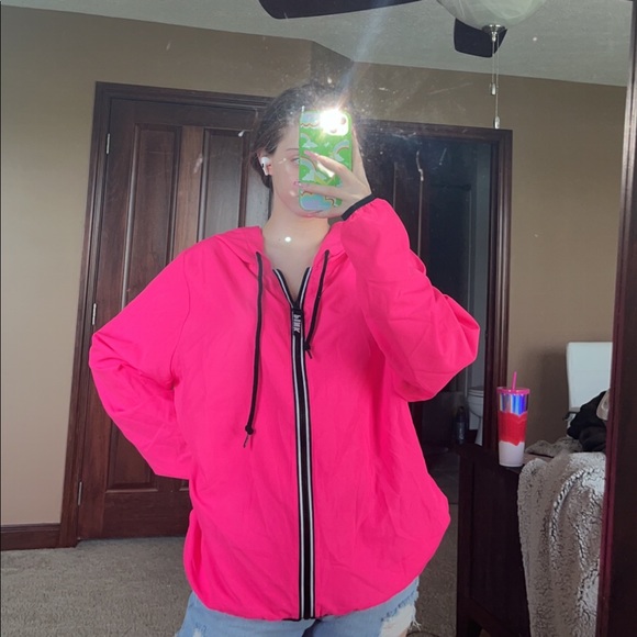 VS Pink Windbreaker - Picture 1 of 3